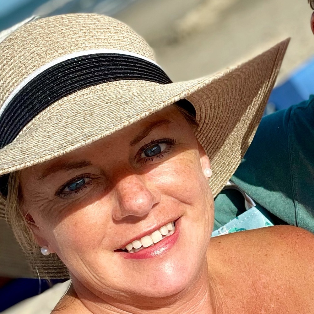Meet your Posher, Crissy